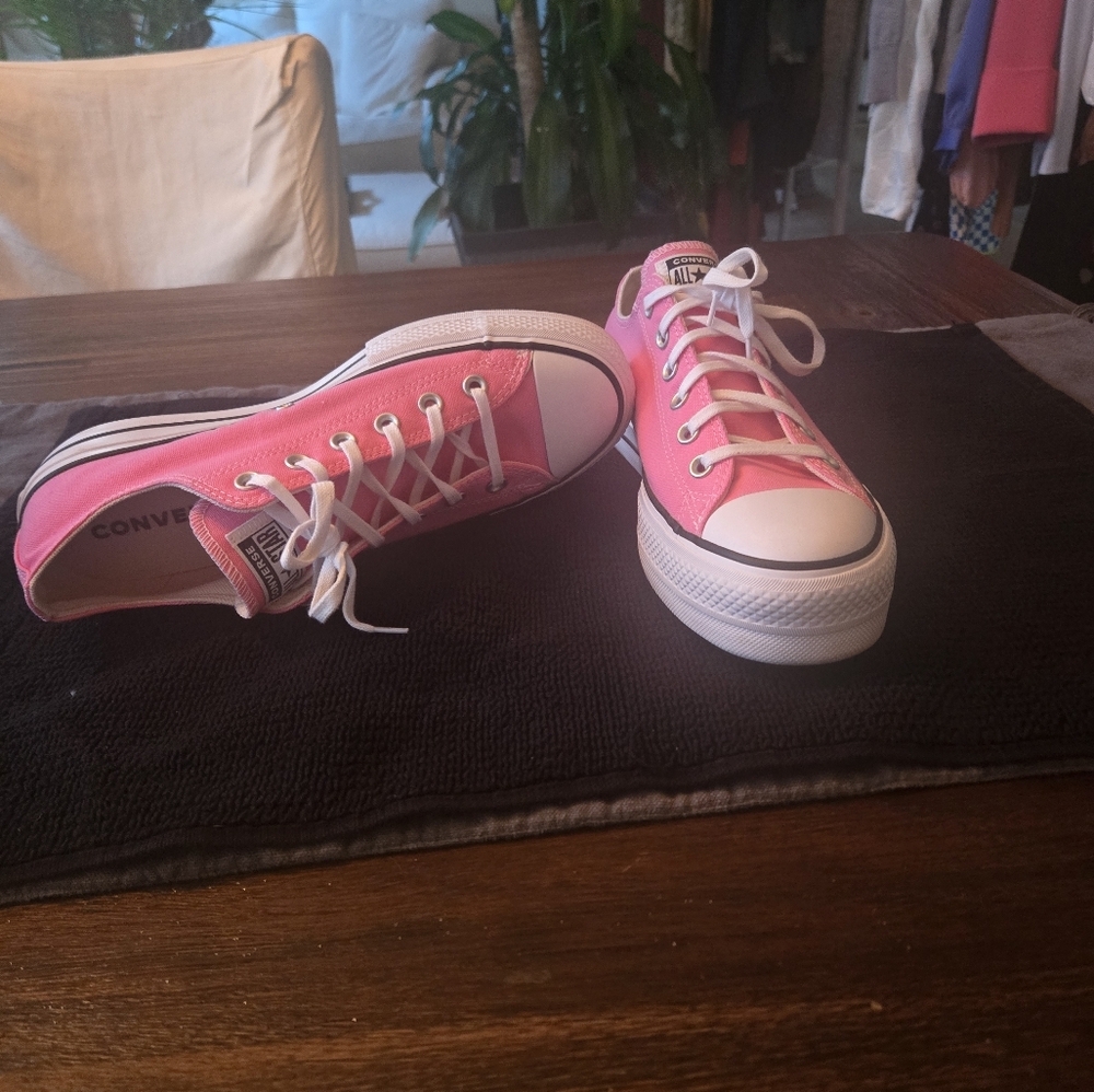 Converse Pink Low Top Platform Canvas Sneakers - Picture 2 of 9